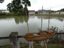 Historická plachetnice bez plachet