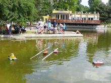 Zájem o lodní modely bývá značný.