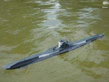 Dejvova ponorka na hladině