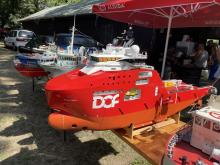 Kategorie F2-B, v popředí červený ledoborec Scandi Iceman