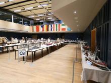 ... a z druhé strany