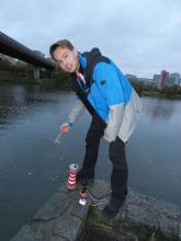 Jirka Čelikovský zamyká vodu za DDM Stodůlky.