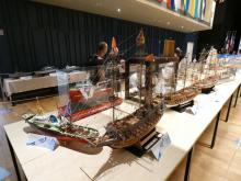 Pohled na modely C8 - v popředí Severeign of the Seas Josefa Stránského