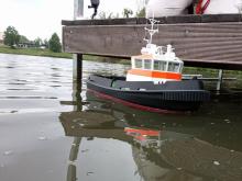 Dejv přvezl nový remorkér.