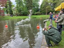Pára byla v chladném počasí vidět dobře - viz Sella Vladimíra Šrámka.