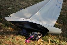 Plachetnice Juana měla po první jízdě díru v boku a v náklonech nabírala vodu.