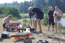 Pár diváků nás našel i u Svobodného rybníka.