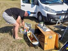 V neděli jsem roztopil pod kotlem Saturna i já.