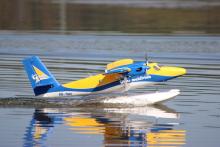 V letu už jsem nezaostřil, ale hezký je i takto.