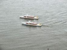 Obě Barrakudy na vodě