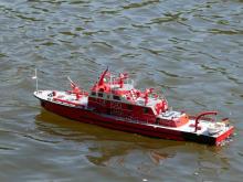 Zdeněk Lamplot přivezl dva nové modely: Hasičskou loď...