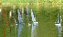 Závodící lodě v kategorii Footy