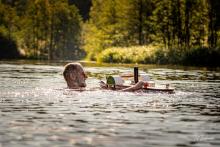 Pro Bohemii musel František Pop doplavat. Bylo to rychlejší, než shánět pomocníka do svážecího člunu.